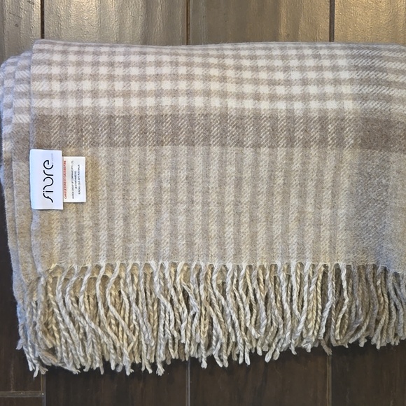Fibre By Auskin Merino Wool Fringe 59 X 78 Throw Blanket - Picture 9 of 11